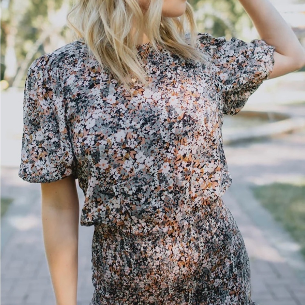 Addison mini ruffled dress by saltwater luxe size extra small - Picture 4 of 9